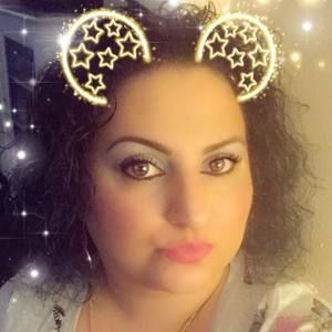 Meet your Posher, Ana